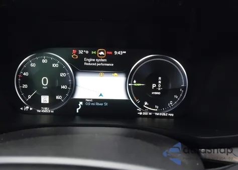 2021 Volvo S60 Recharge Plug-In Hybrid T8 Inscription z USA, uszkodzony, nr VIN 7JRBR0FL8MG126735